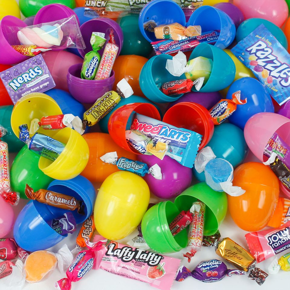 E01854 20 candy filled eggs