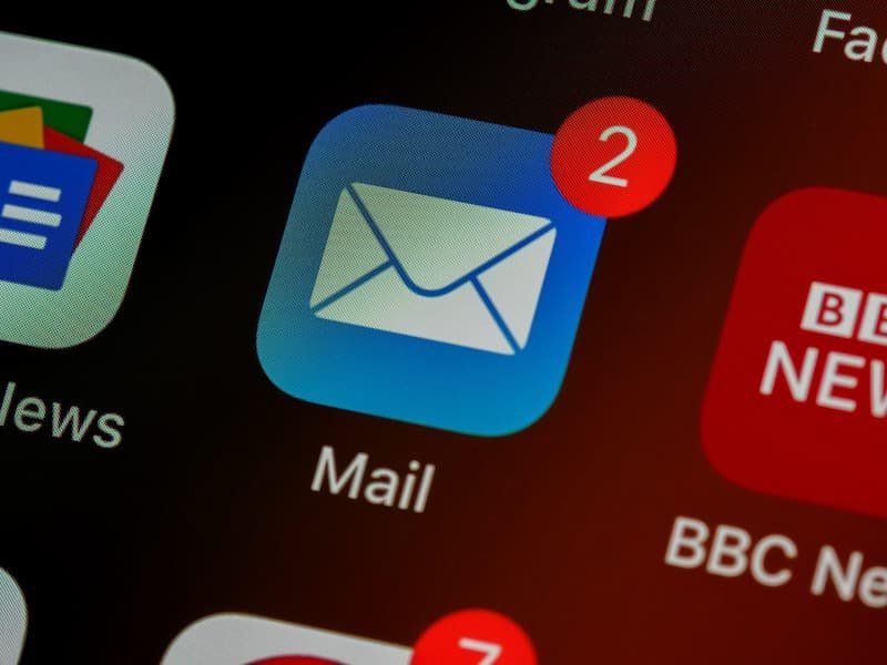 Mail icon showing 2 new messages 