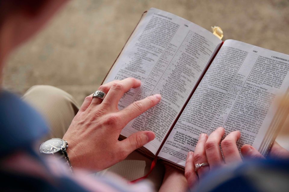 Covenantmedia bible gc83d589f3 1920