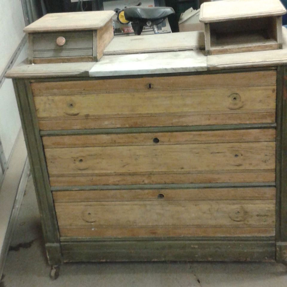 Before dresser 2014