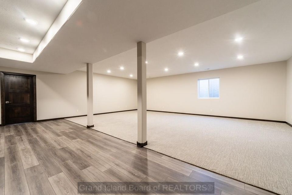 431 ponderosa grand island  ne 68803 c 6