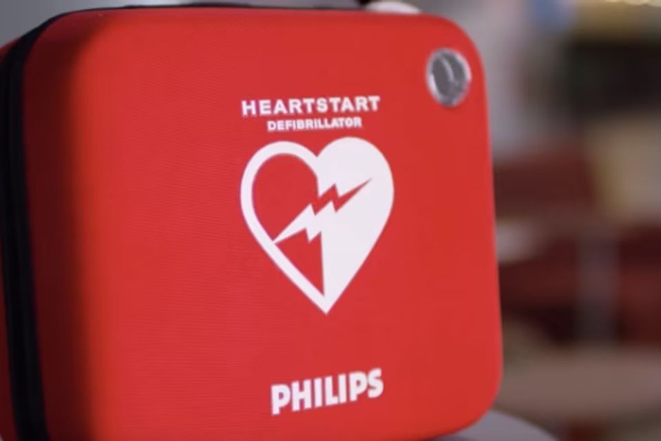 Philips aed banner
