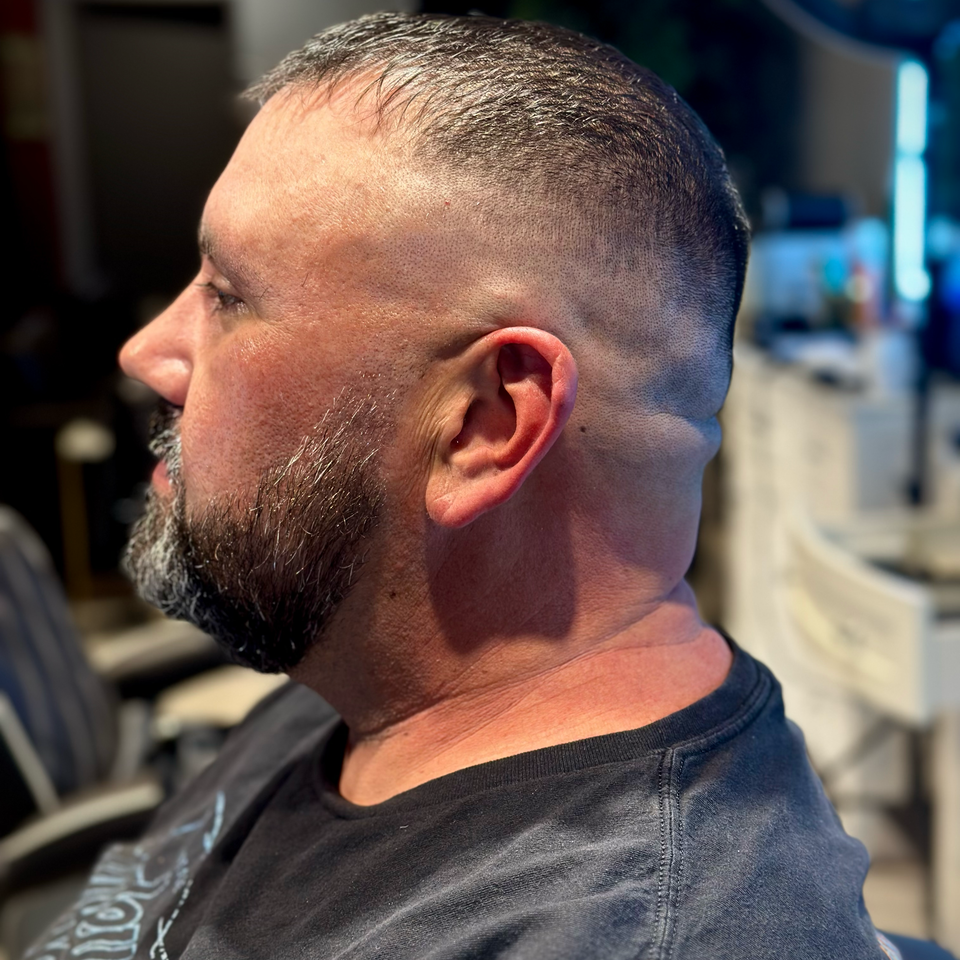 Kennedys barber club 32