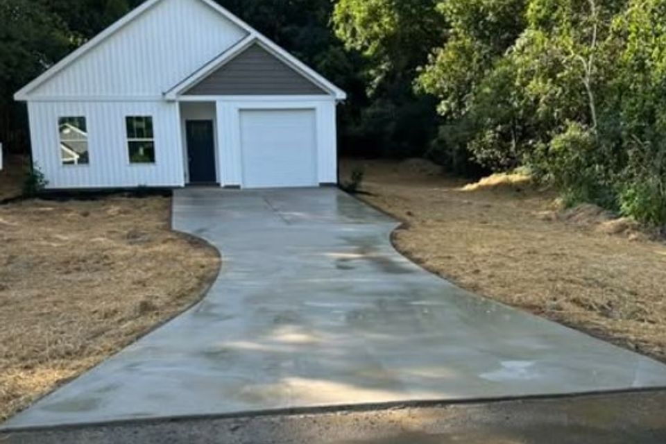 Juke's all things pressure driveway washing charlotte(2)