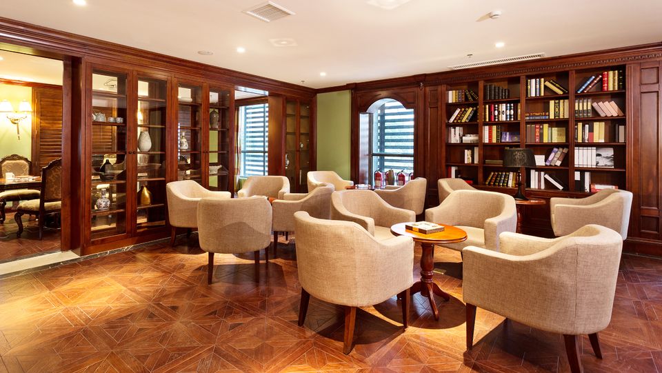 Custom library woodwork