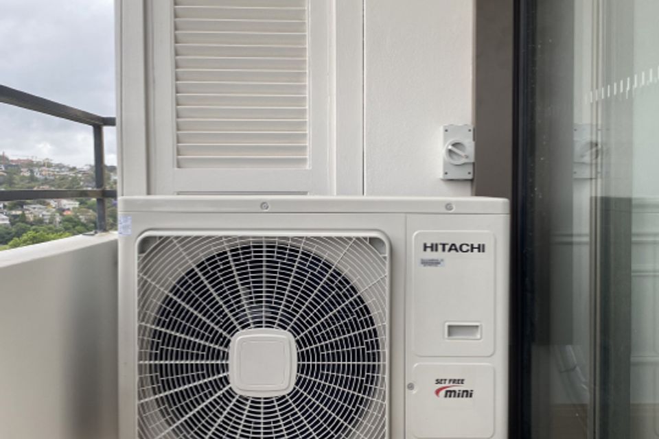 Hitachi temperzone002
