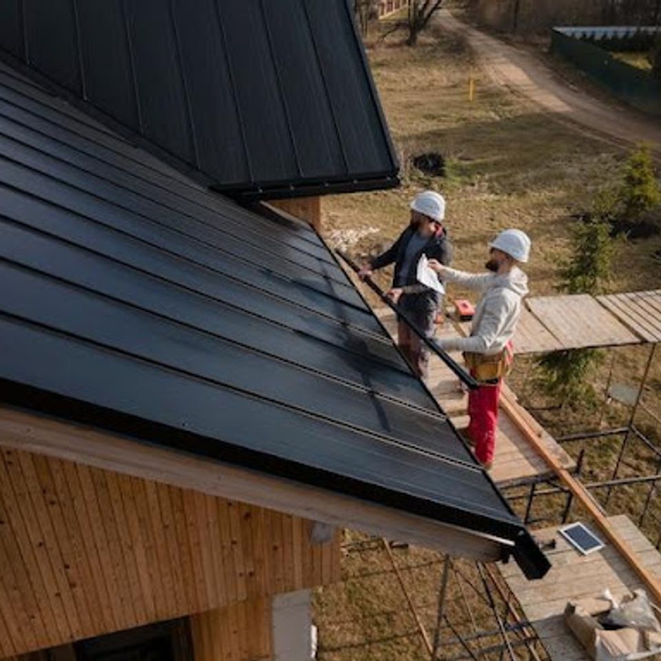 Roofing Contractors 