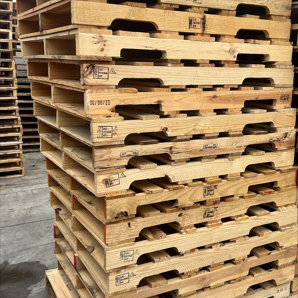 Heat treated pallets