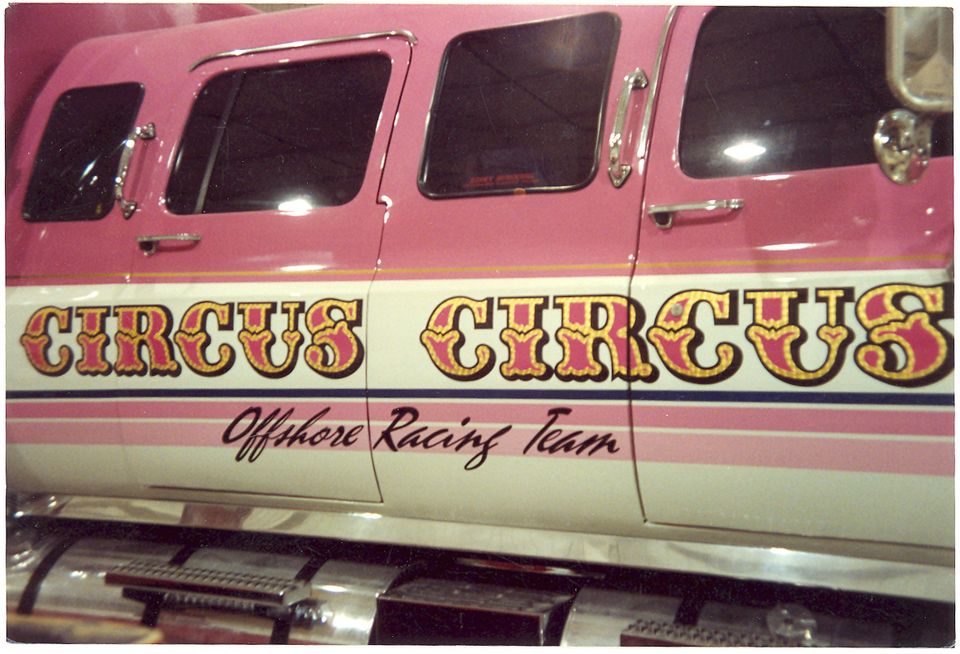 Circus circus