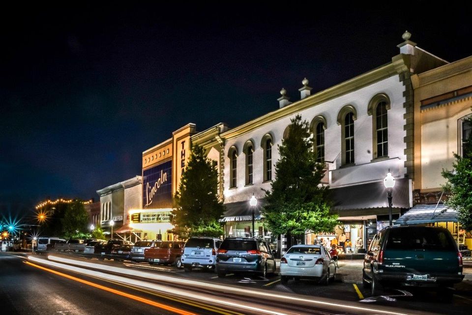 Square w night