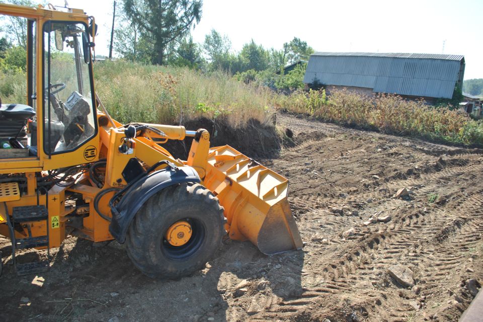 ground clearing and leveling