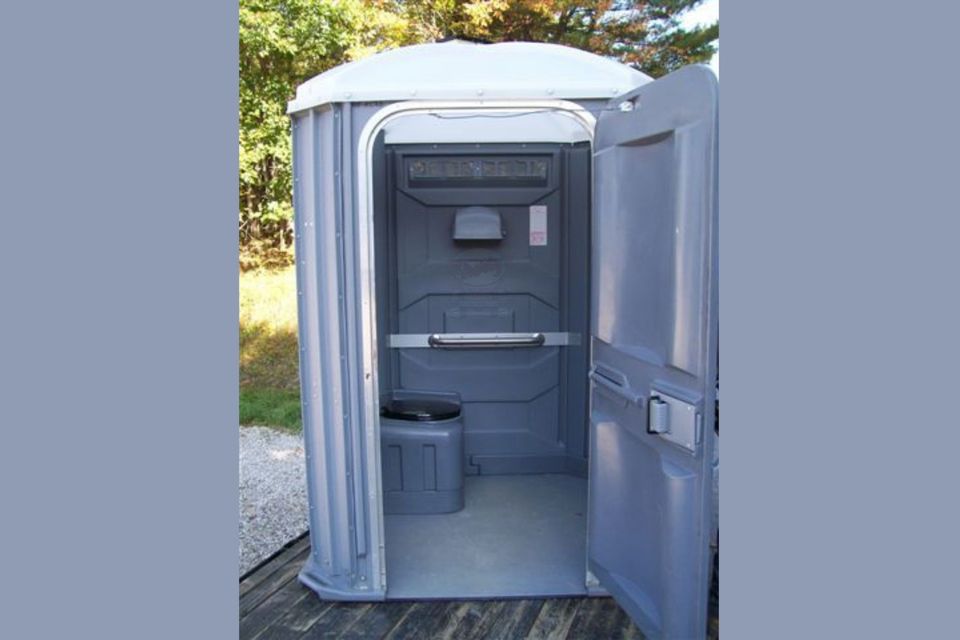 luxury portable toilet rental