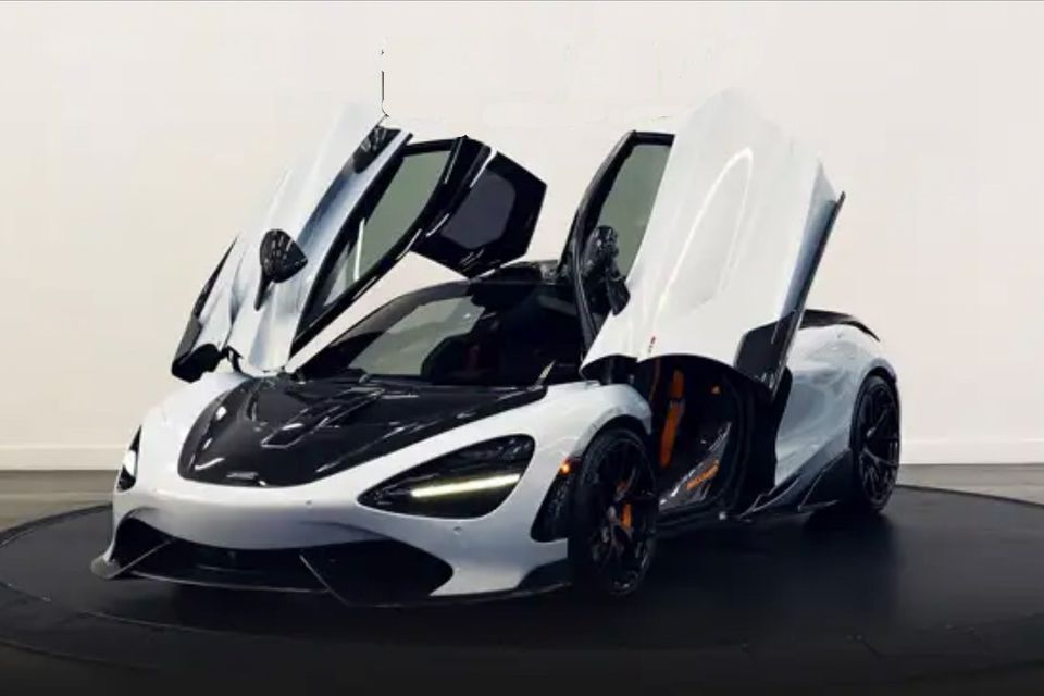 Mclaren 720s grey