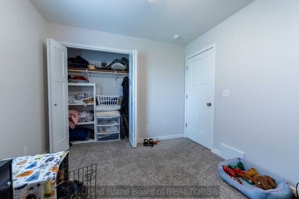 944 e 19th st grand island ne 68803 b 5