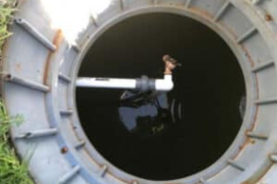 Water purification tank