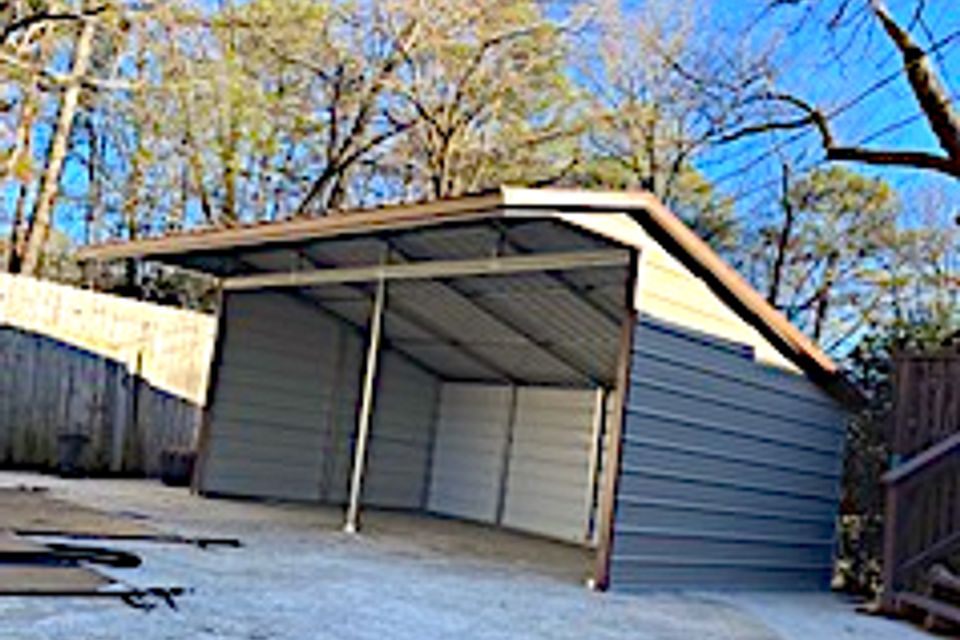 Loafing sheds