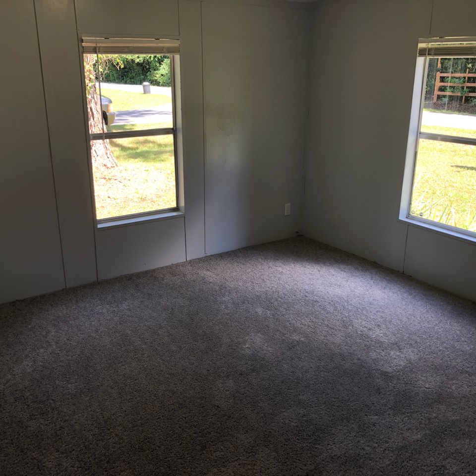 8675 front corner room