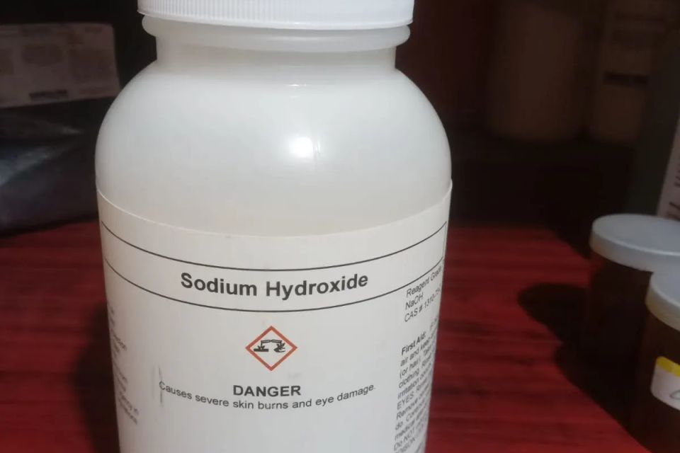 Sodium hydroxide original