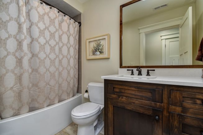 Morningway apartment bath