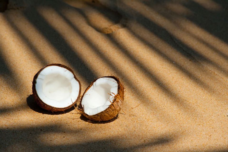 Skin benefits of coconut oil