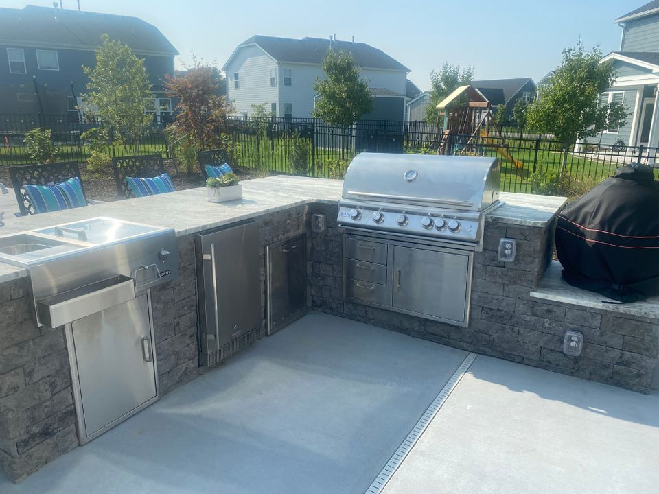 Average outdoor kitchen