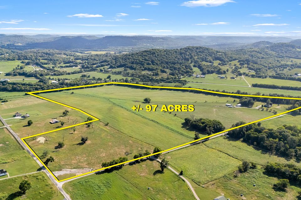 71 web or mls 2811 bert watt rd drone property lines   clear lens real estate photography 1