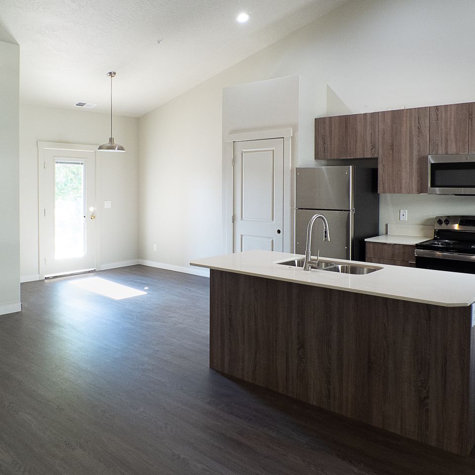 Middle   living breakfast area caldwell id apartment