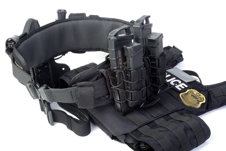 Police duty belt20161028 31271 y7oic4