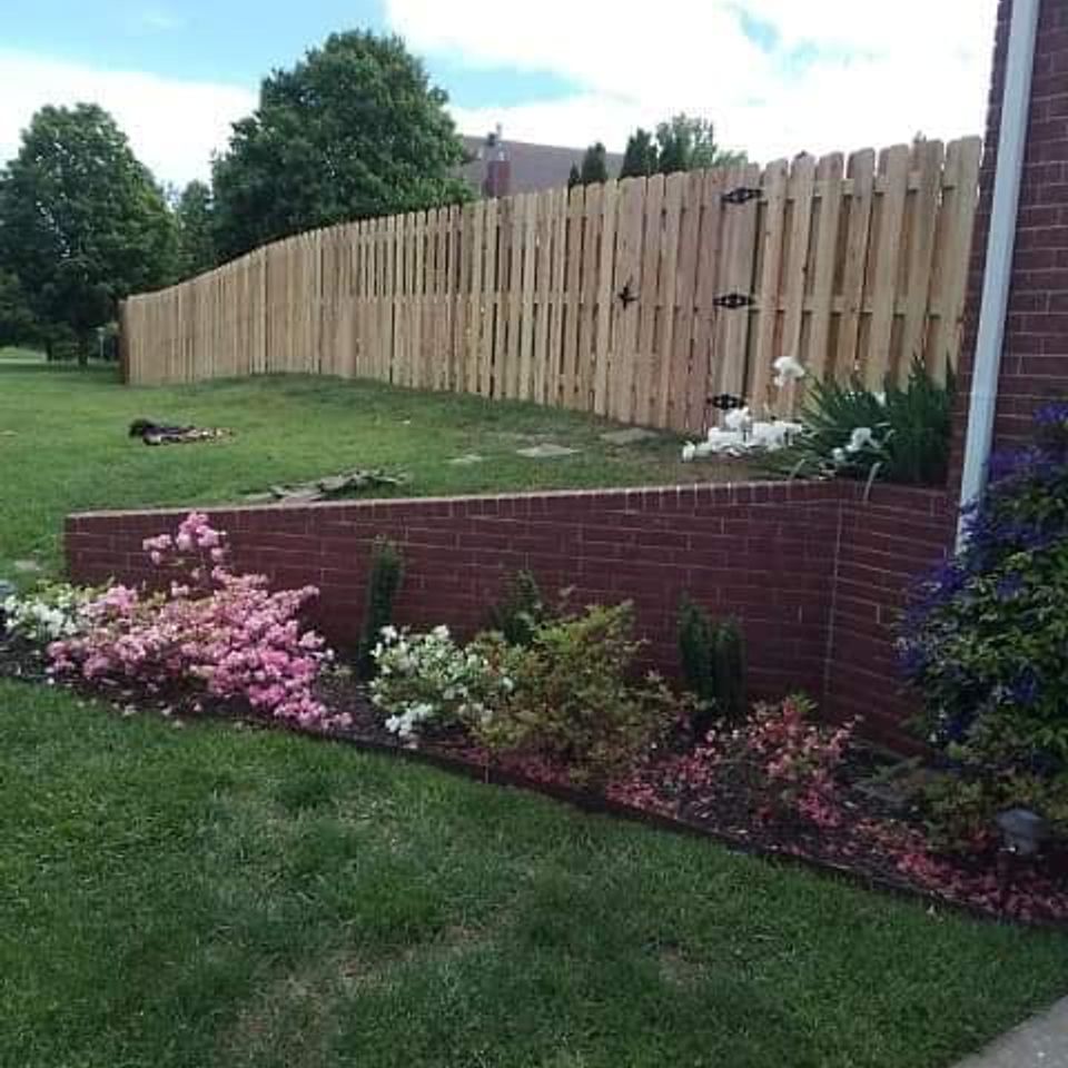 alternating board privacy fence