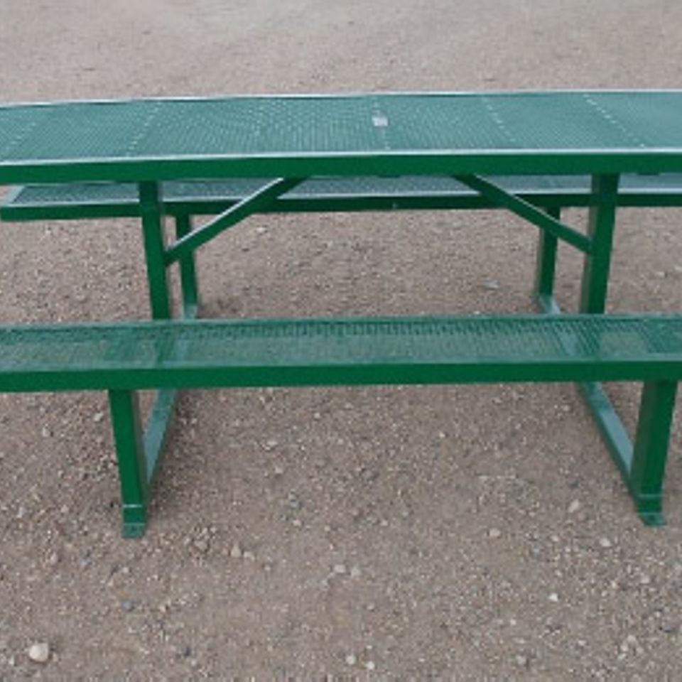 Picnic table
