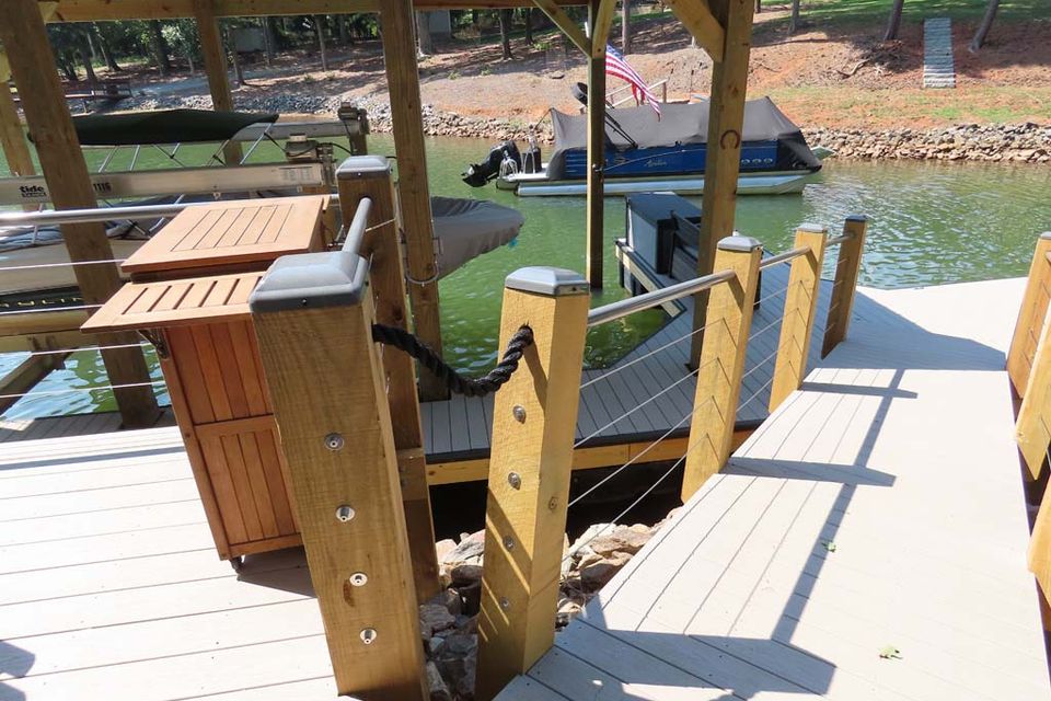 Hybrid docks 4