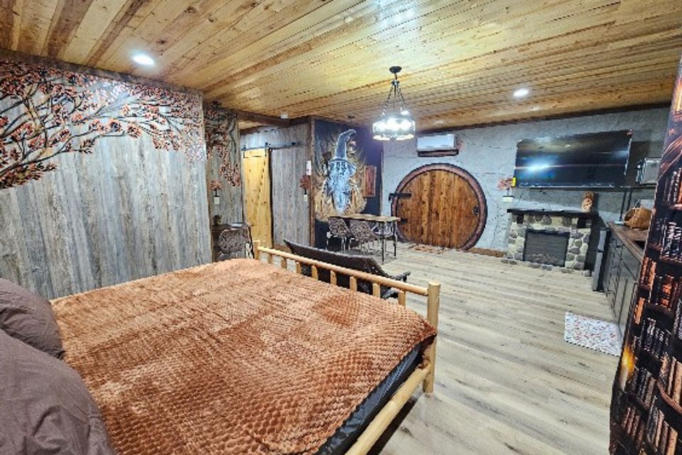 Unit d bed pic 1