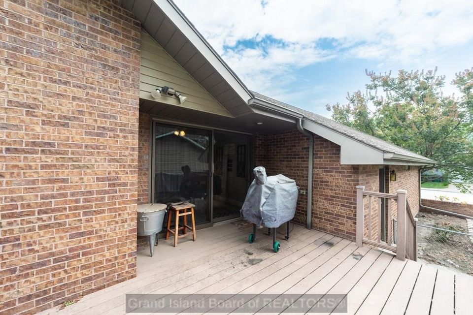 3127 woodridge blvd grand island ne 68801 e 2
