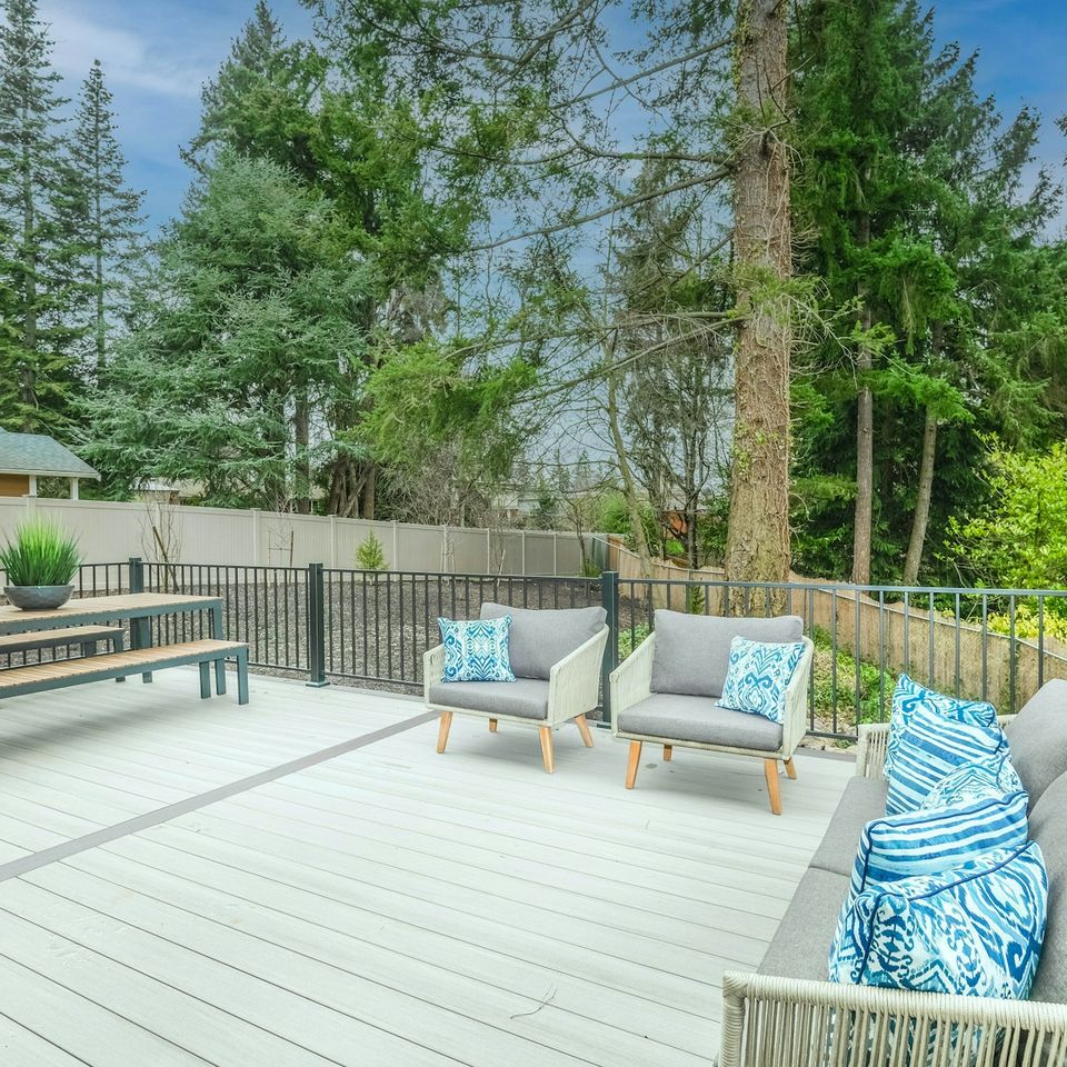 Custom Deck Builders