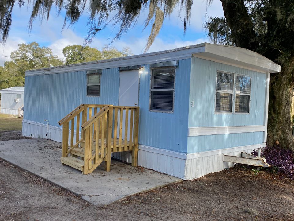 Lot 4 outside