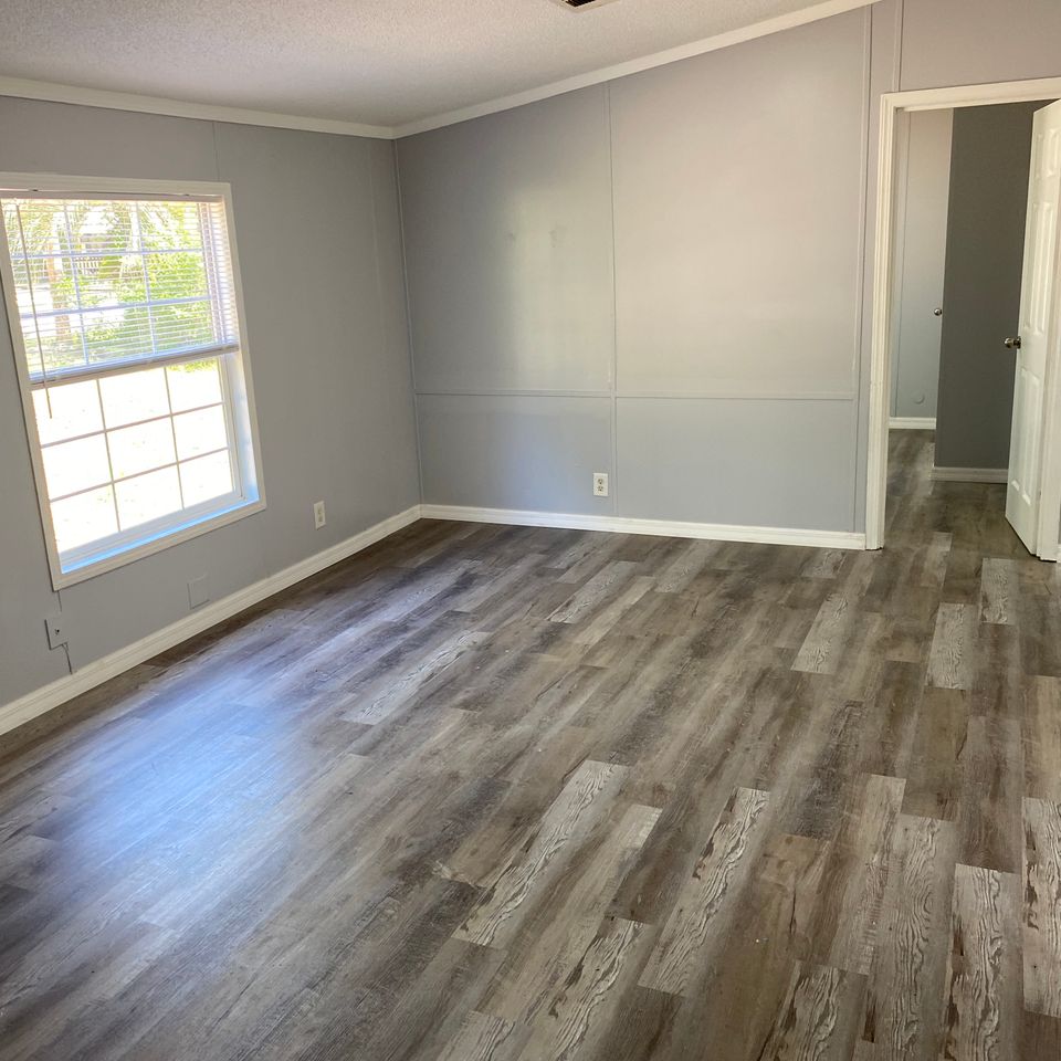 16962 living room