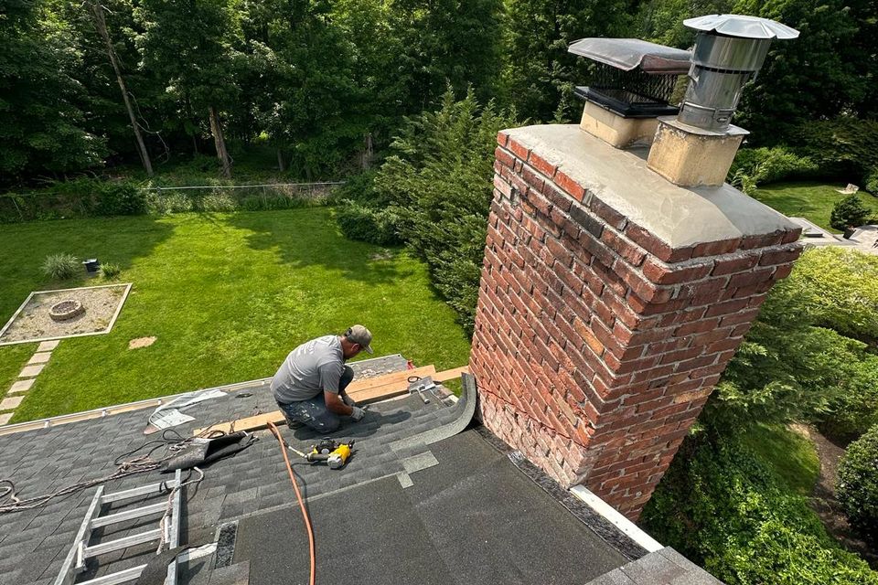 Best Builder Employee doing Roofing Work