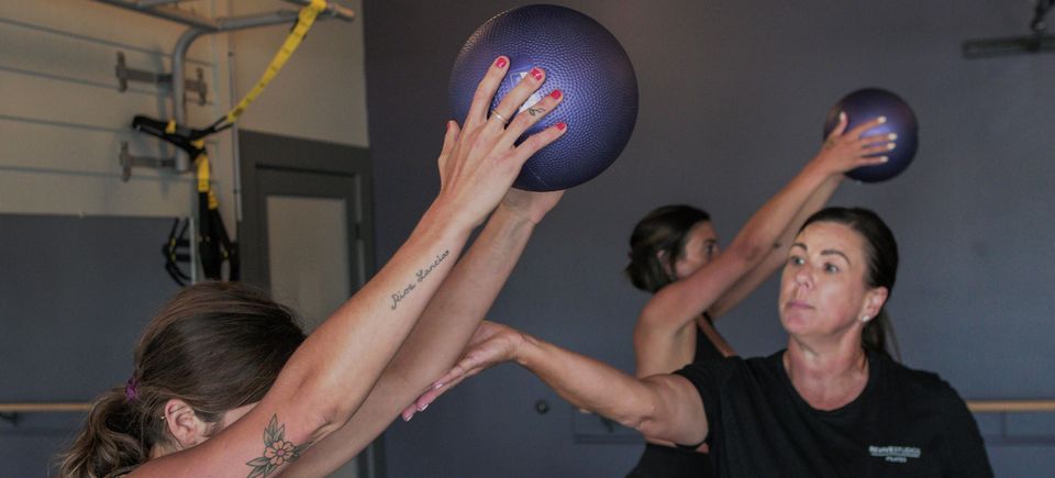 Pilates power sculpt