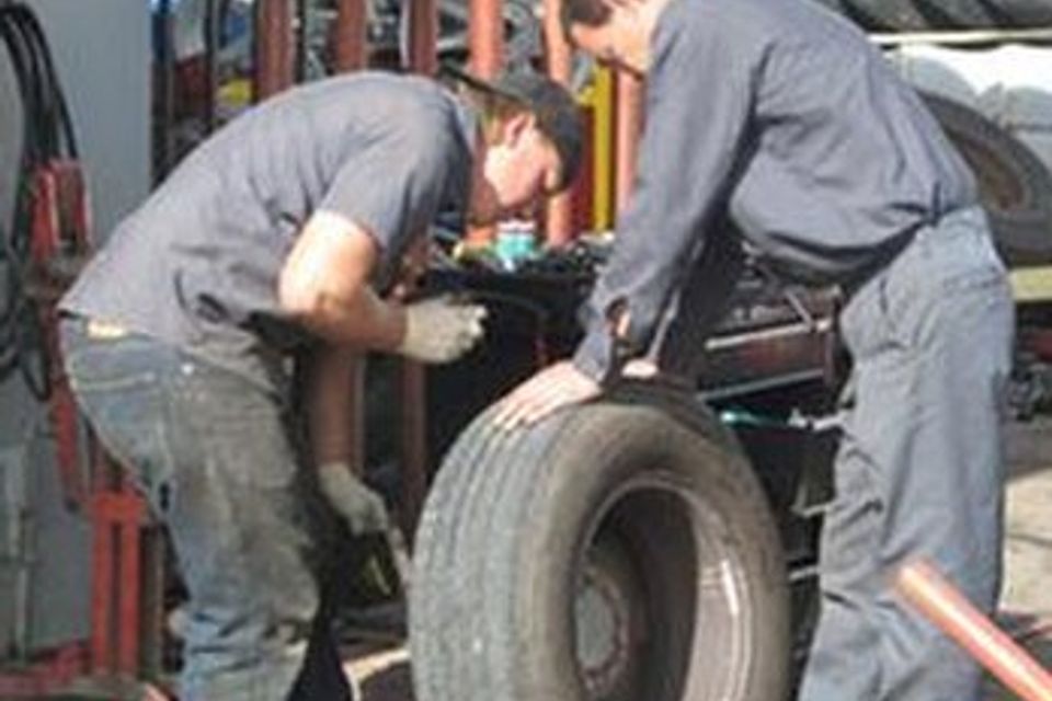 Avenue tire   service 3