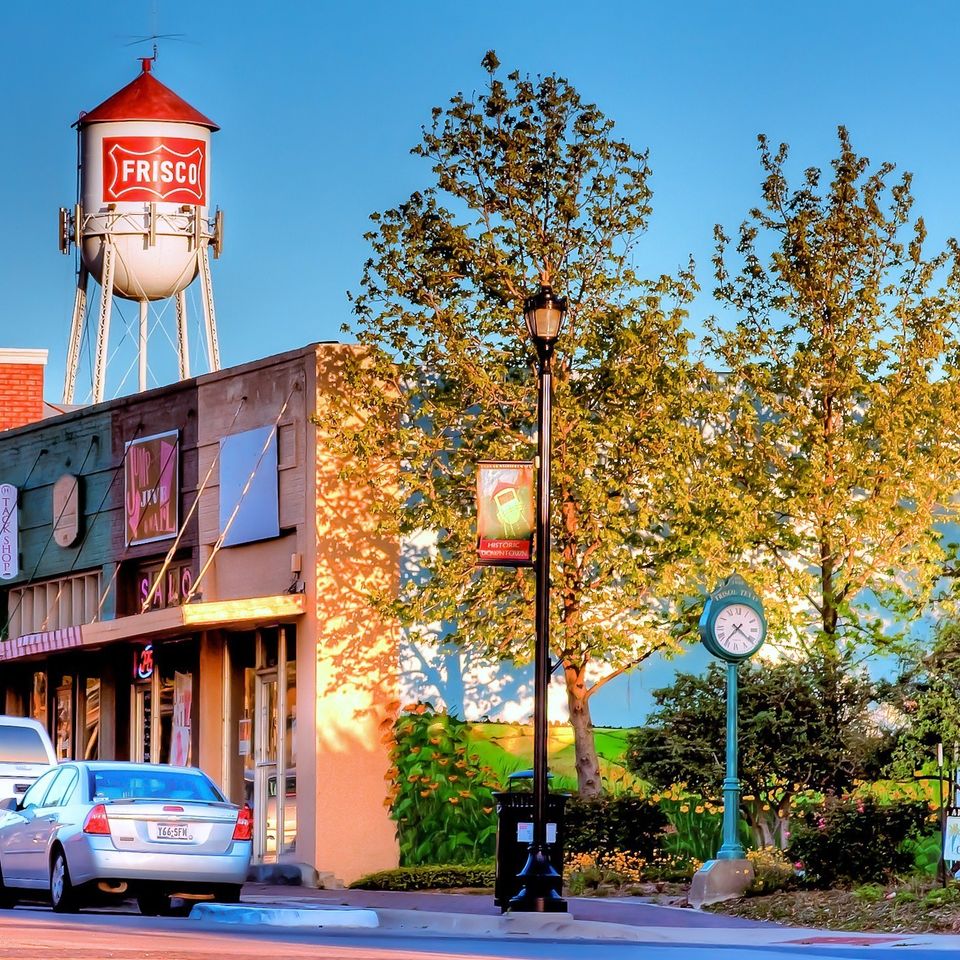 Downtown in the fall roger robinson submitted for inaugural 2010 cvb photo contest 37beaf6e5056a36 37beb255 5056 a36a 07fa8701c5c57a17