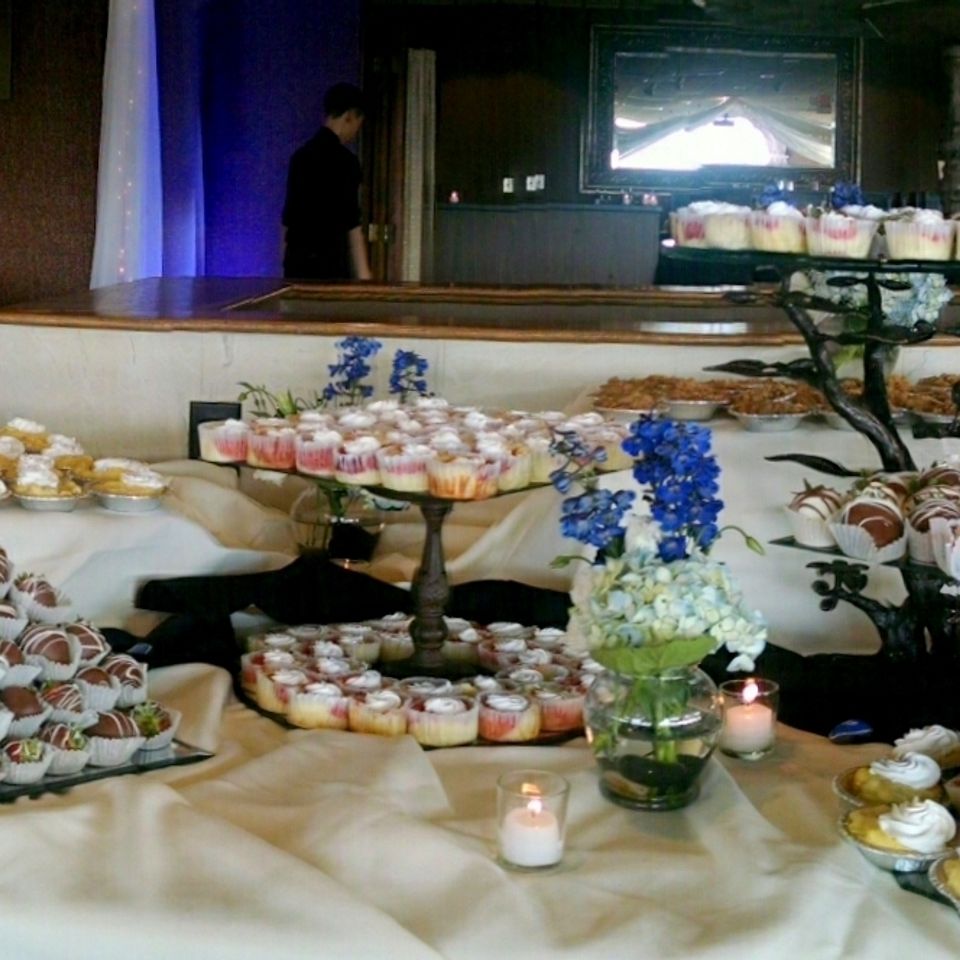 Desserts 10220180617 21613 bcek6e
