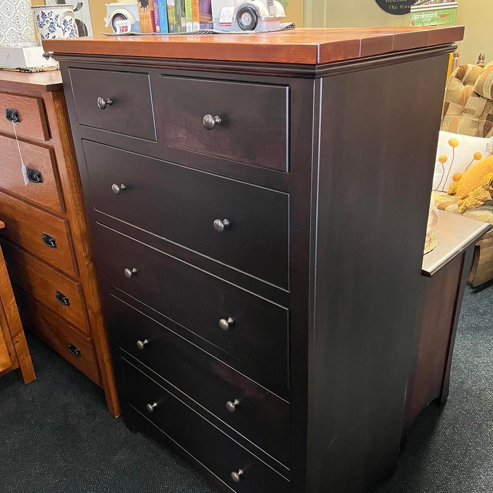 Heirloom Furniture & Gifts custom Amish dressers