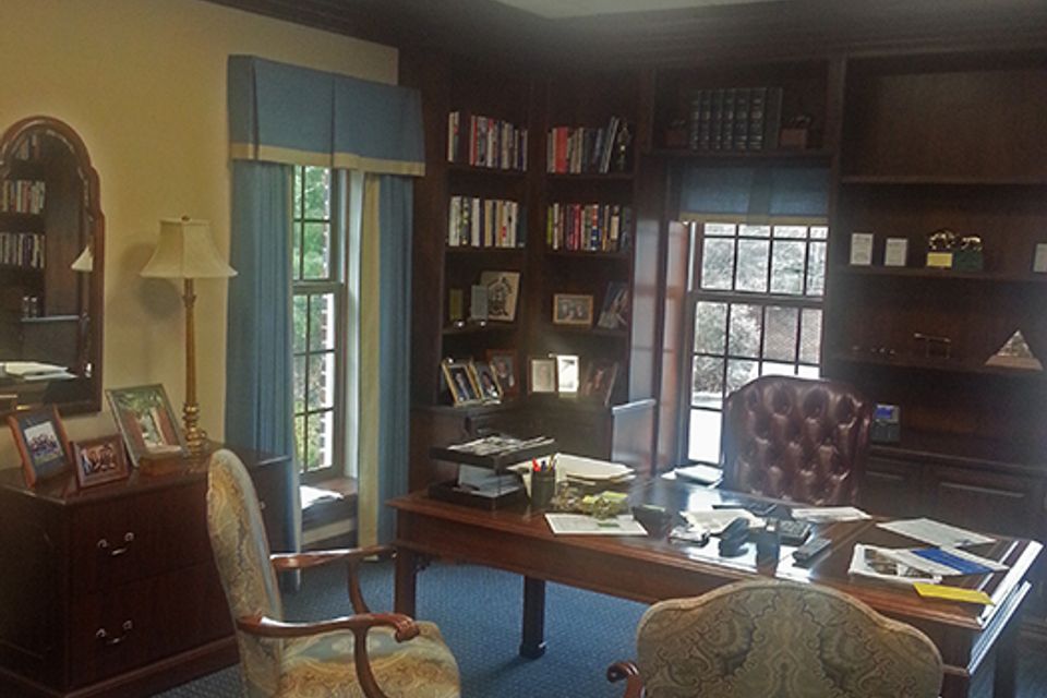 Executive office main 4