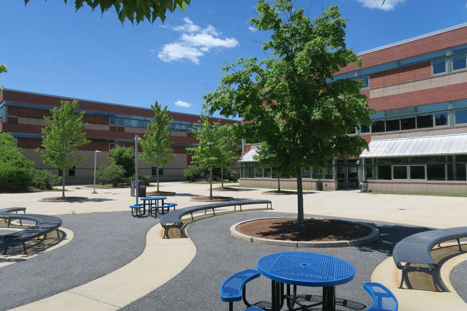 Courtyard  lincoln sudbury regional high school  sudbury ma (1)(1)