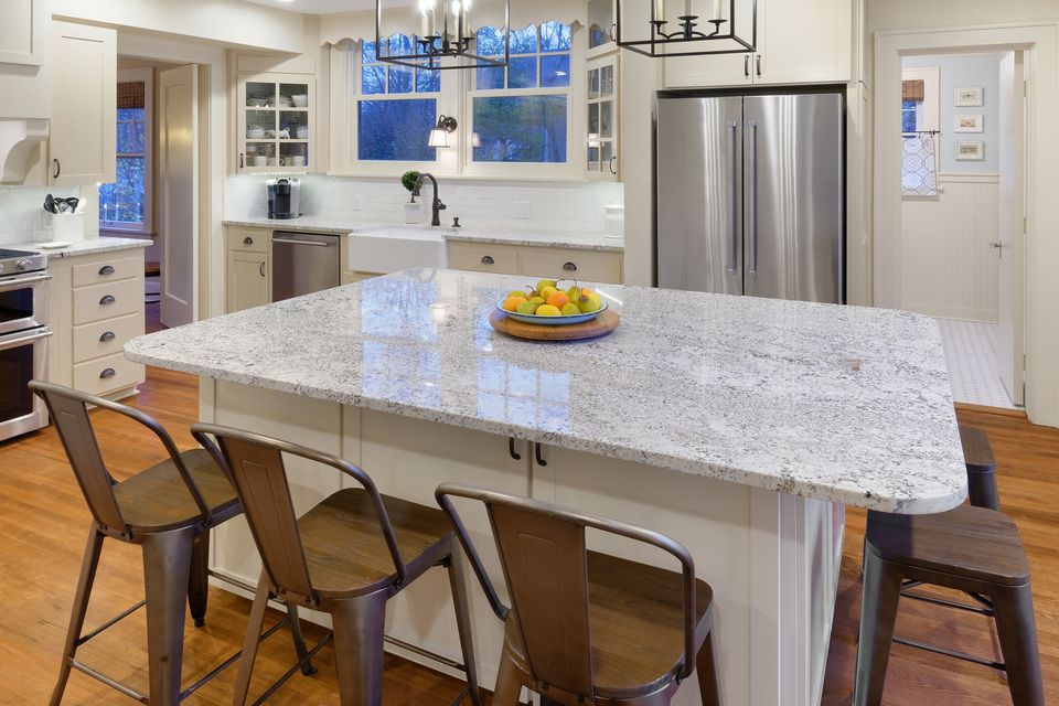 1 cameyresidence kitchen 01 v1 current20180615 21605 amo3sb 960x960