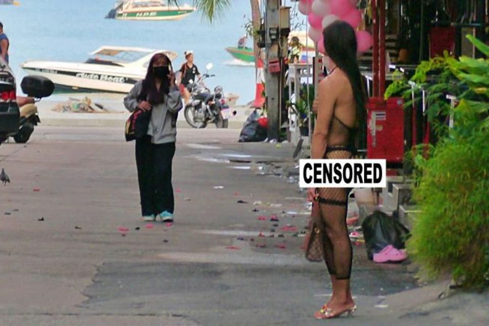 Thai ladyboy soi 6 pattaya thailand 700x435
