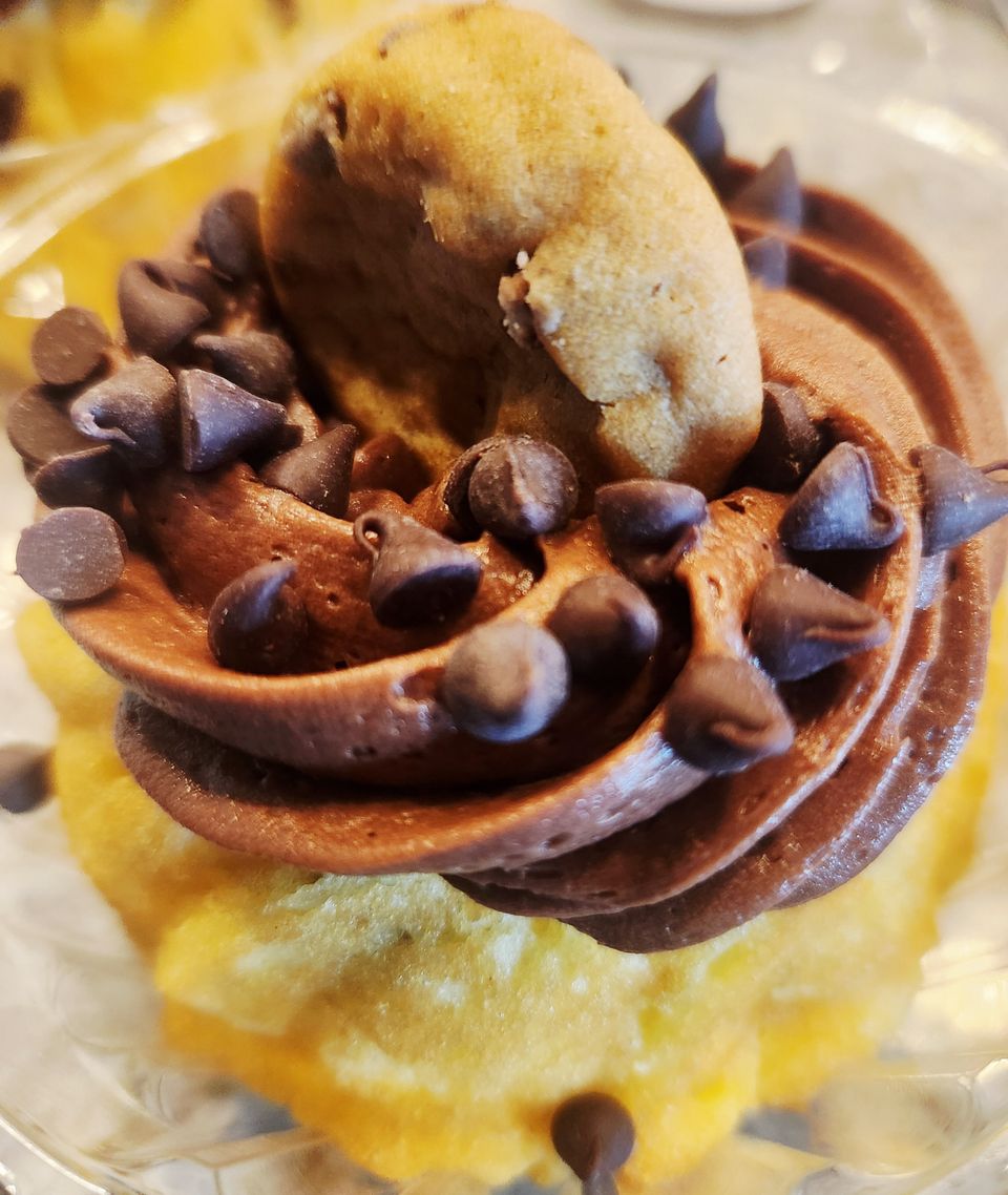 Chocolate chip cookie dough