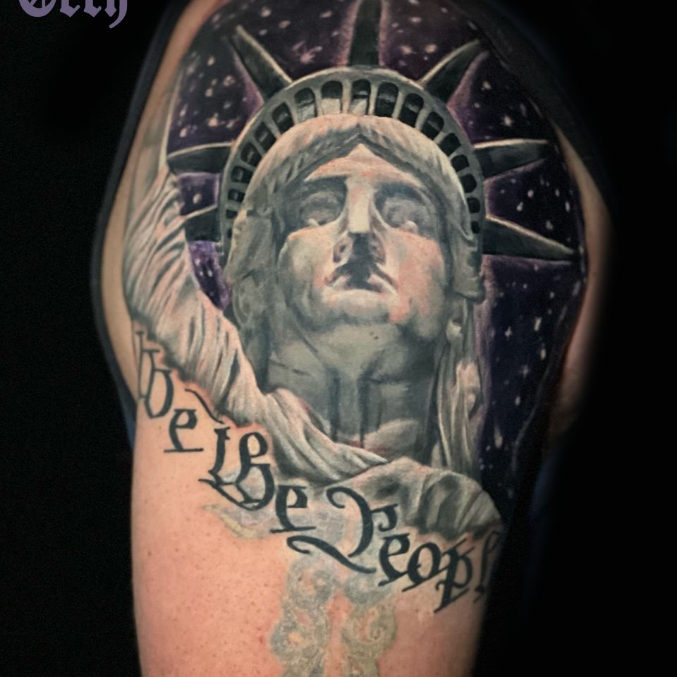 Tech statue of liberty