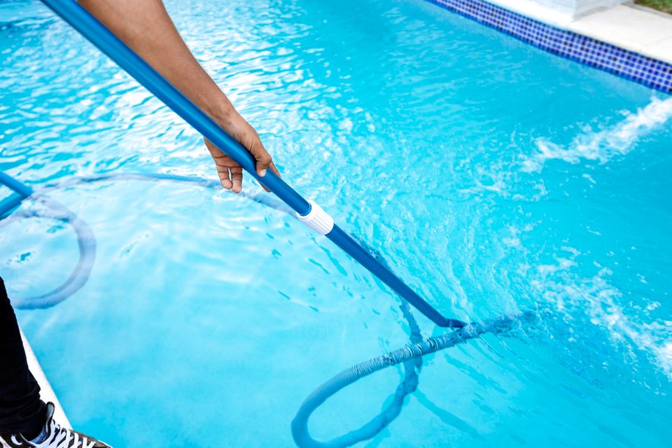 Deep Pool Cleaning
