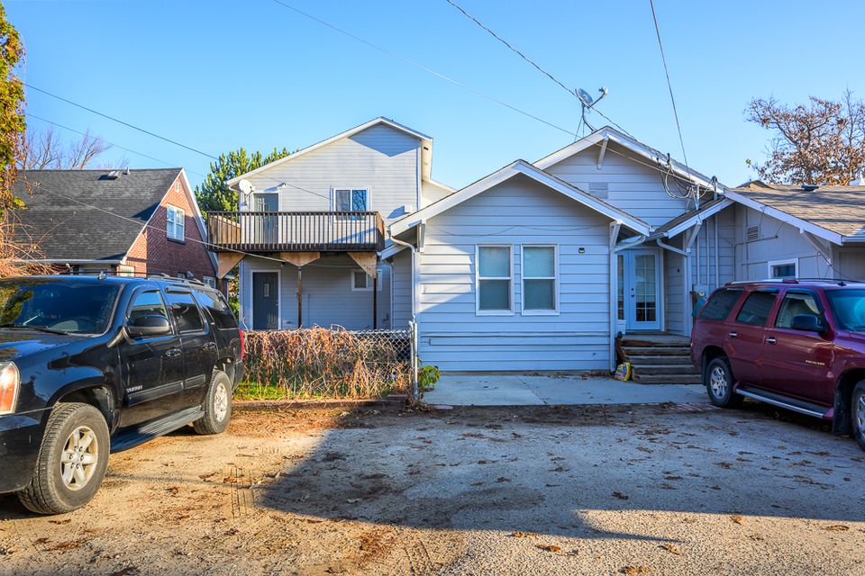 1908 cleveland blvd 4